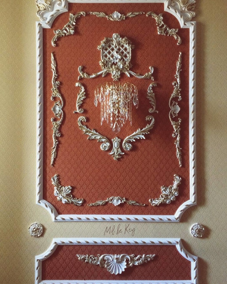 Золочение холла и мебели коттеджа