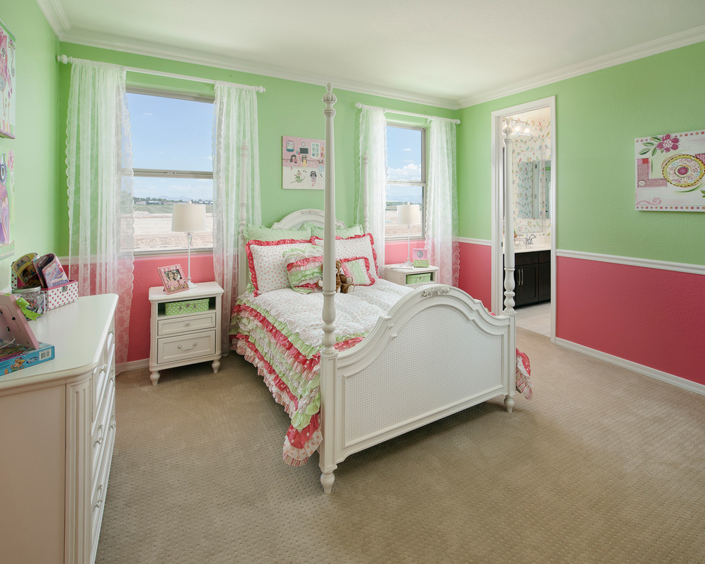 Traditional kids' room in Phoenix for girls.