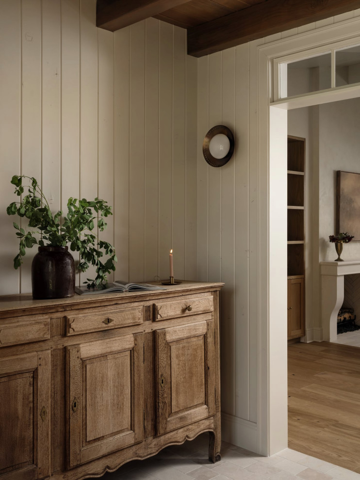 Entryway - transitional entryway idea in Austin