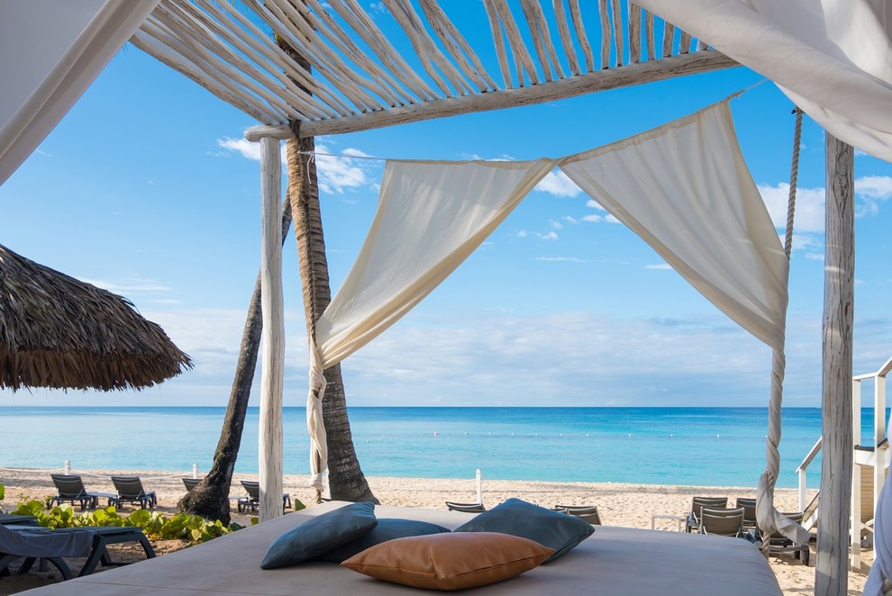 Ispirazione per un portico tropicale