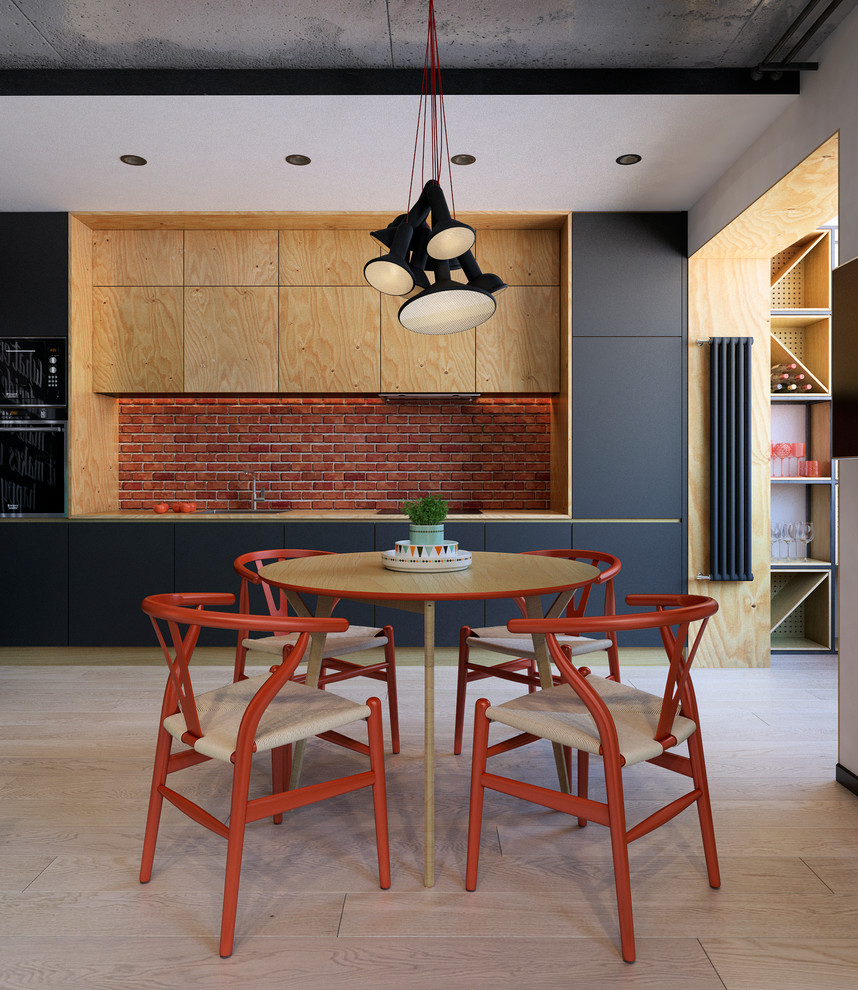 Кирпич, бетон и фанера