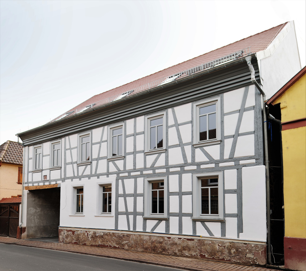 Zweistöckiges Rustikales Haus in Sonstige