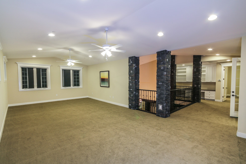 Inspiration for a transitional kids' room remodel in Phoenix