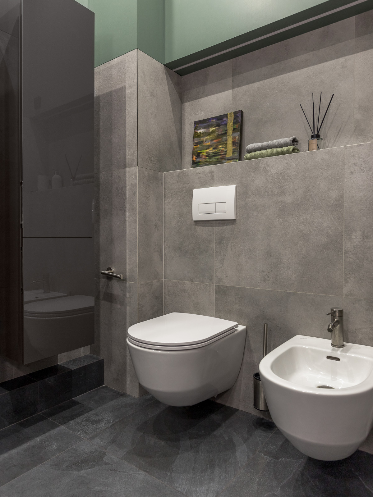 Семейная квартира с интересными дизайнерскими решениями