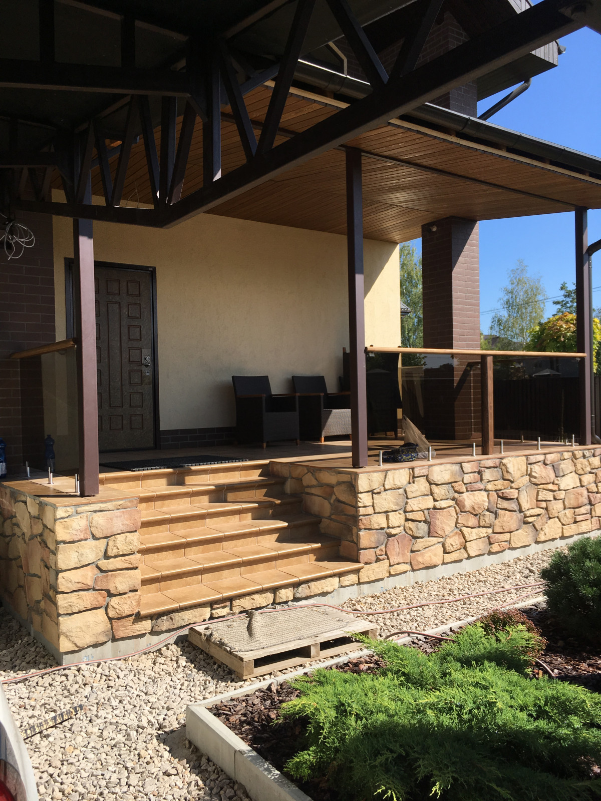 Уютный двор