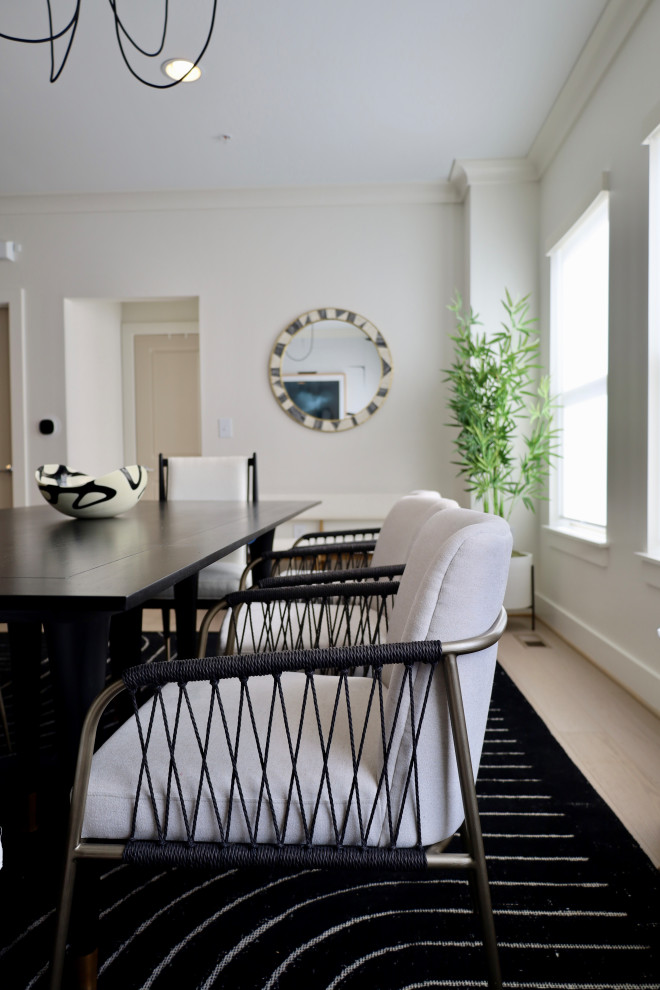 Armstrong Residence - Dining Room & Kitchen
