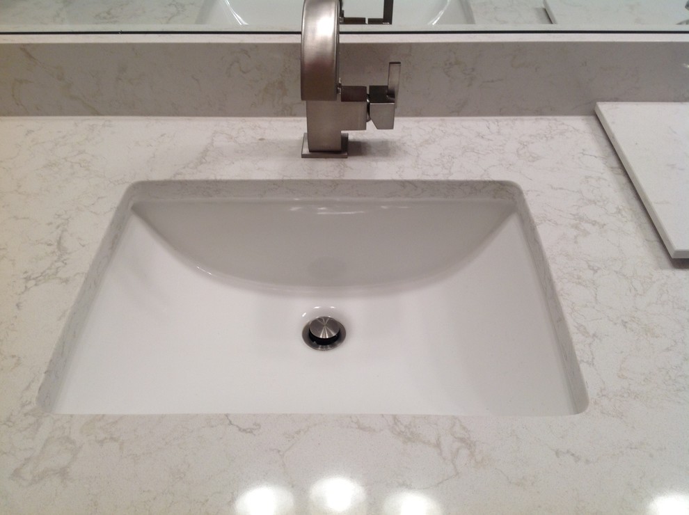 Bathroom - transitional bathroom idea