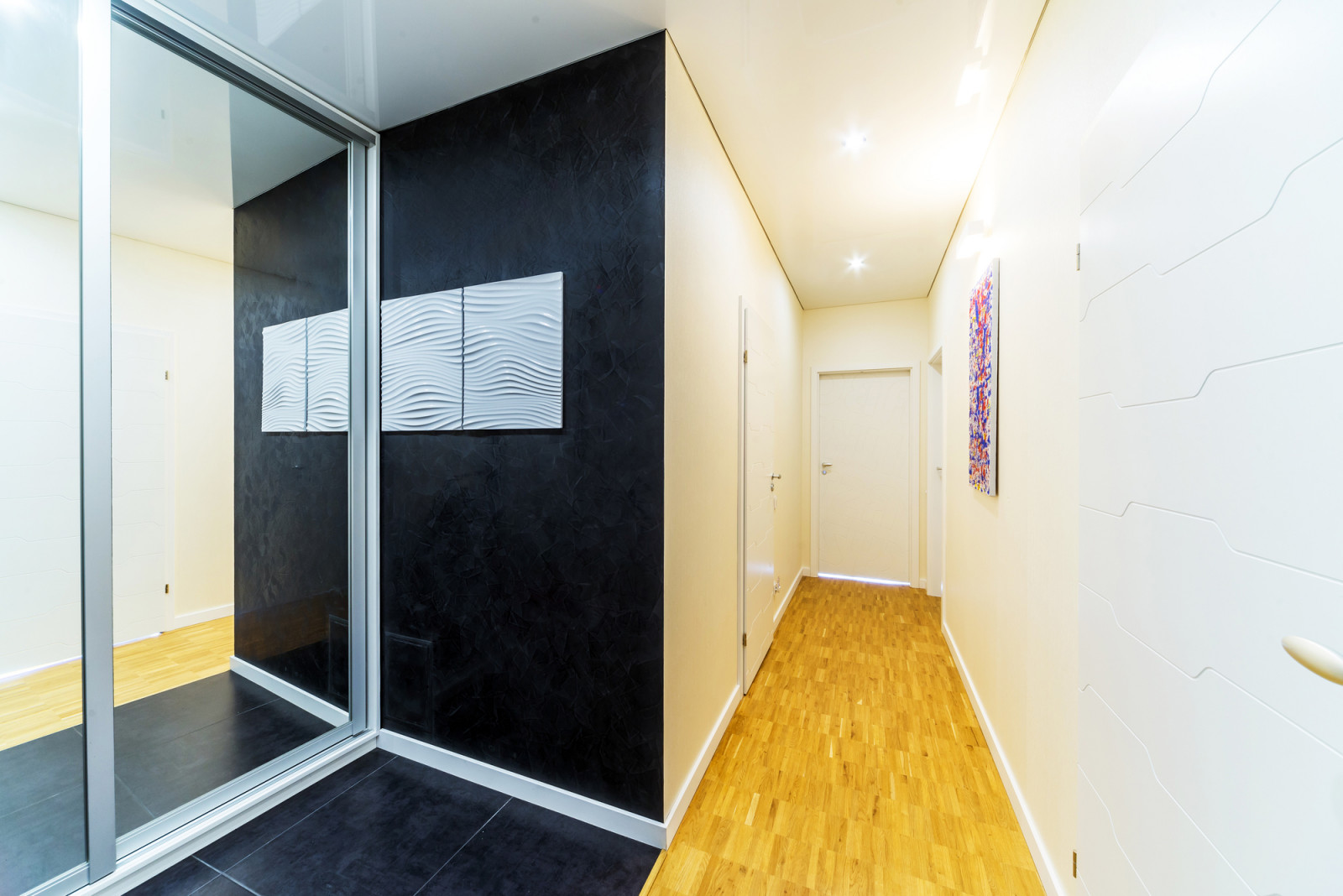 Трехкомнатная квартира на Нежинской улице 85 м.