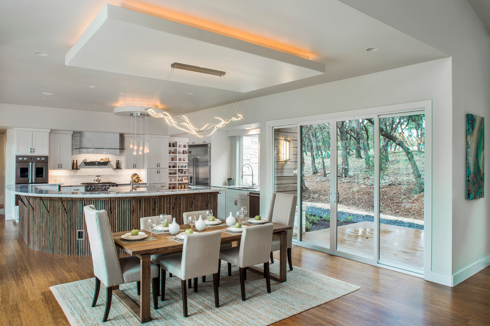 Example of a transitional kitchen design in Austin