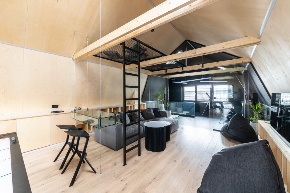 Две стороны одной мансарды