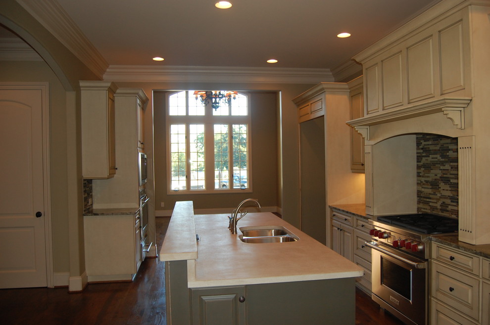 Mountain style kitchen photo in Birmingham