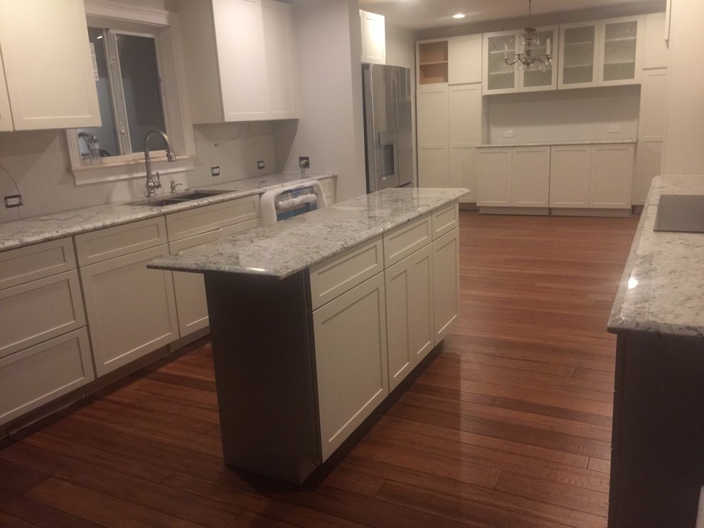 What color hardwares?