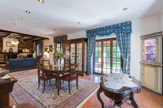 Villa - Lariano klassisk-matplats