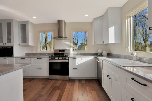 Kitchen contemporaneo-cocina