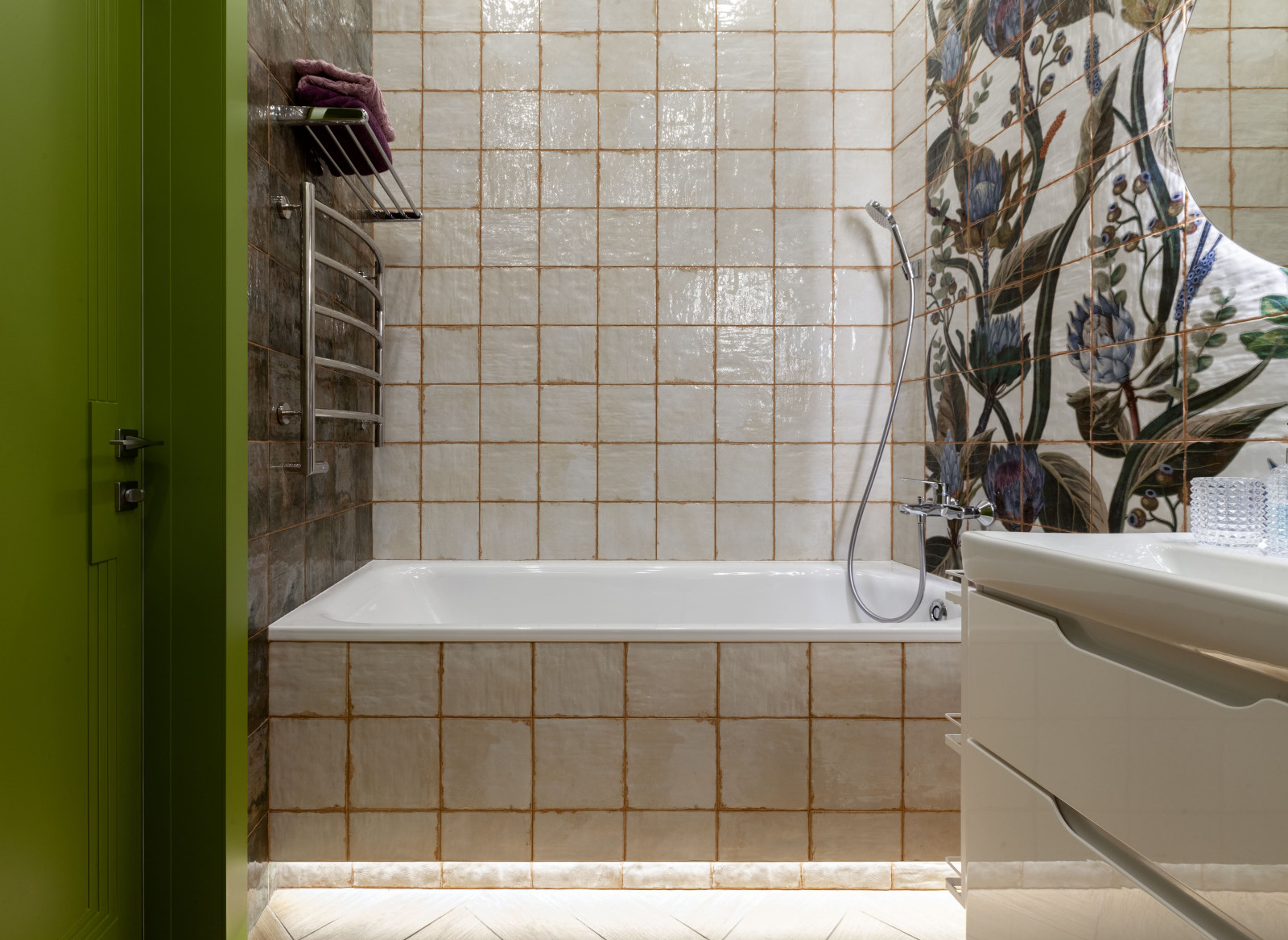 Винтаж в ярком интерьере 4-х комнатной квартиры