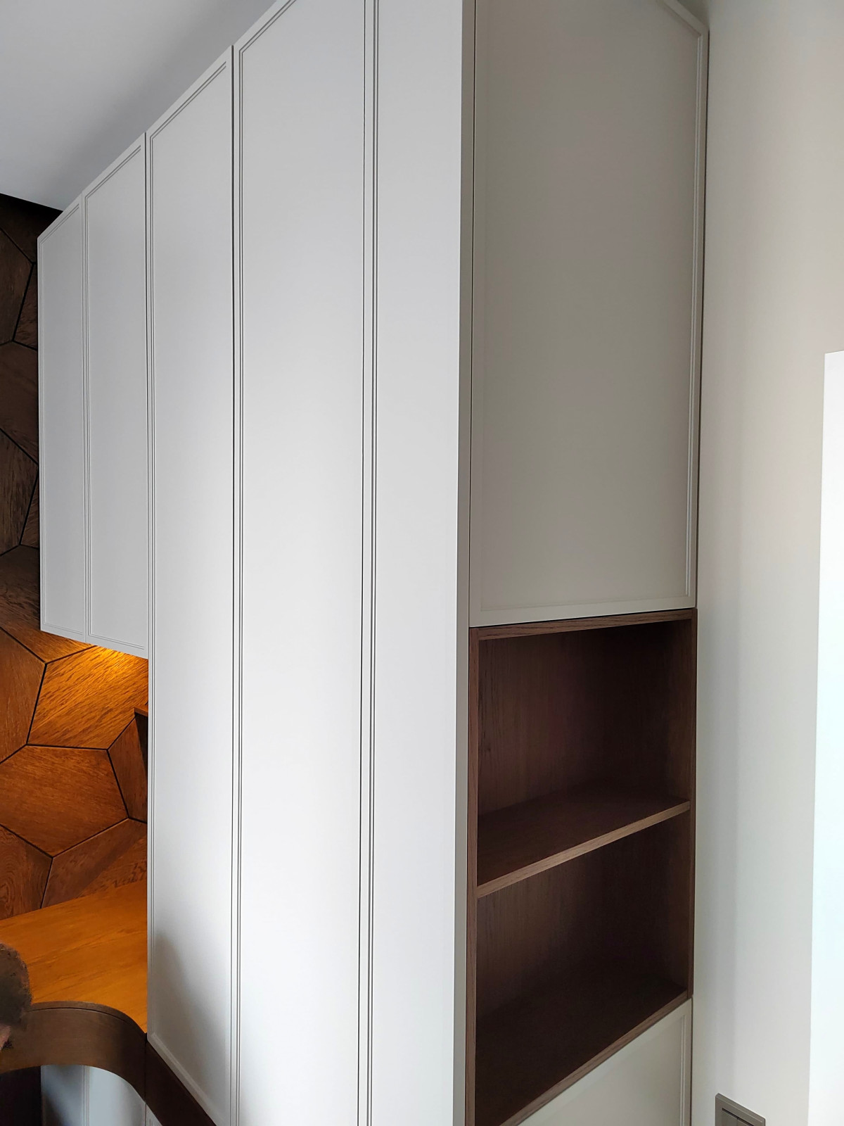 Шкаф с рабочим местом