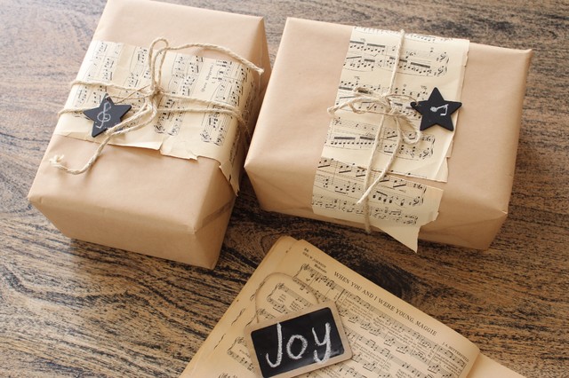 11 inspirations pour un Noël tout blanc  Papier cadeau original, Idee  cadeau a fabriquer, Emballer cadeau