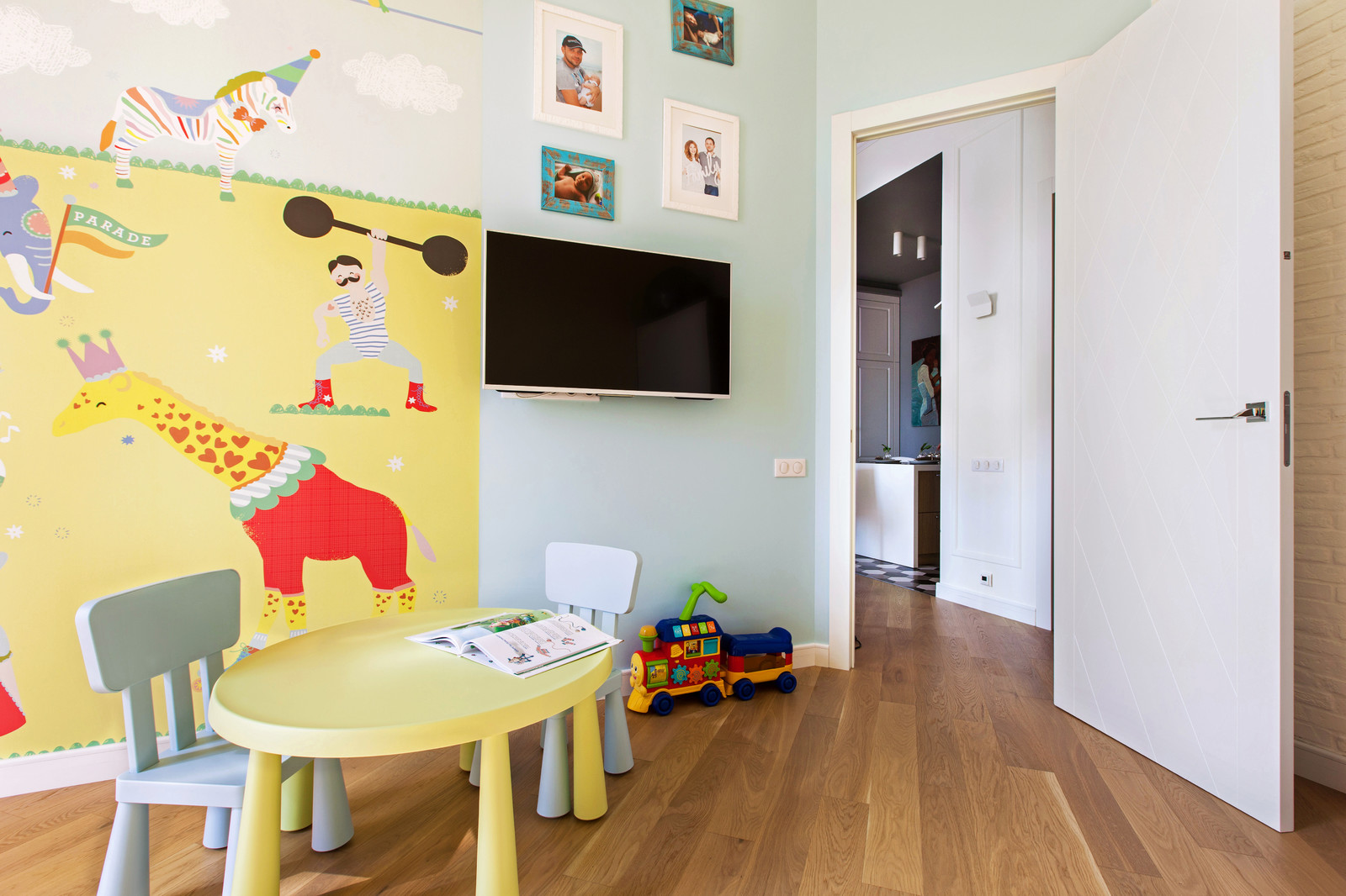 Супер яркая квартира. Сколково парк