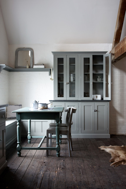The Loft Shaker Kitchen by deVOL contemporary-koek