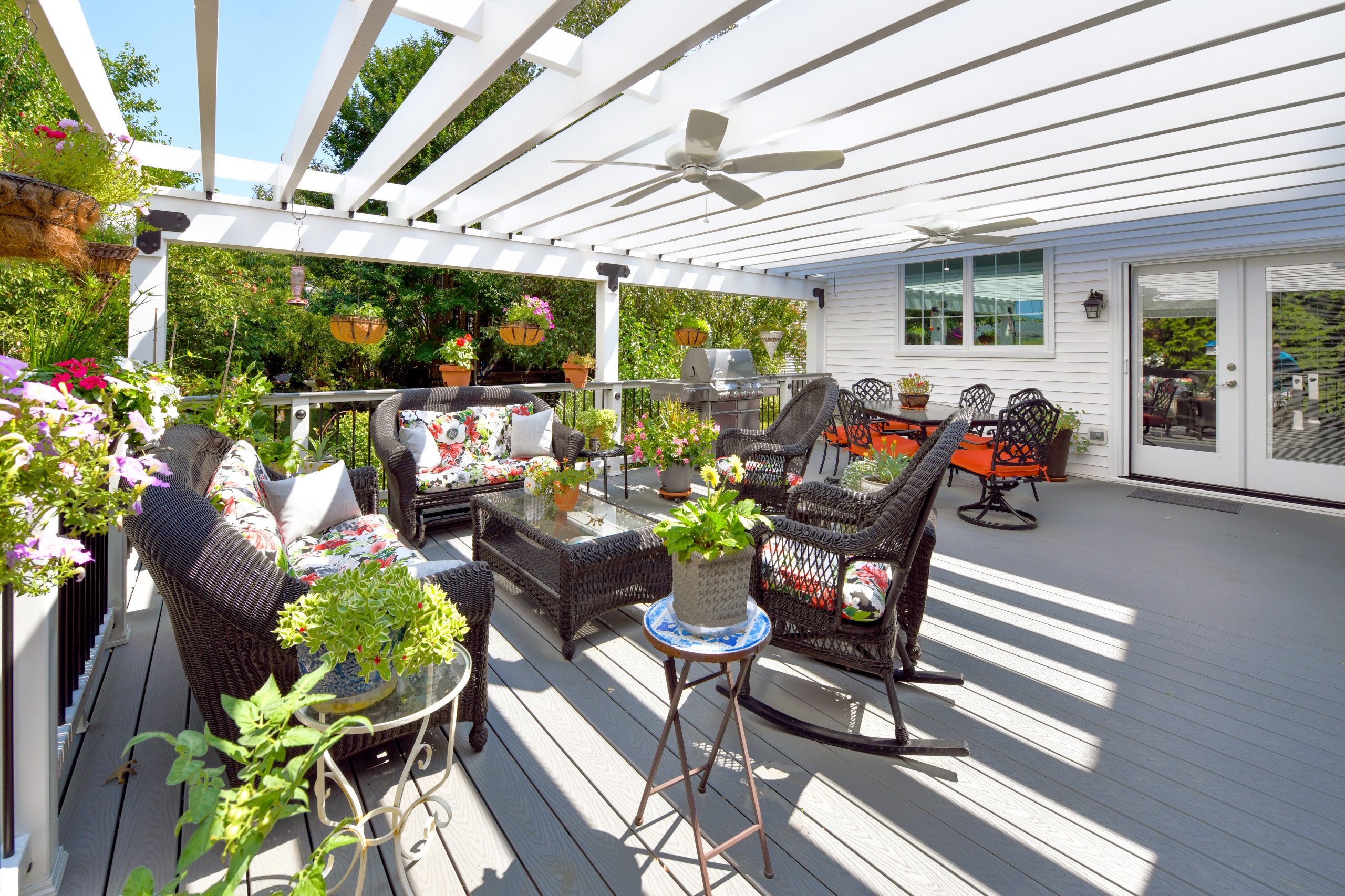 Huge Entertaining Deck and Sunroom