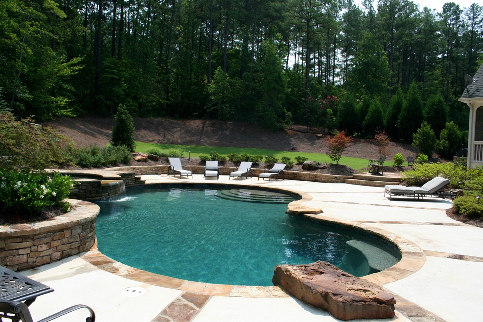 Design ideas for a traditional pool in Atlanta.