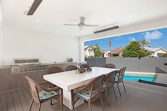 Merewether - Entertainment Area contemporary-hemmabar