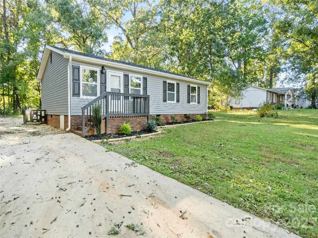 312 Pine Tree Drive Salisbury NC