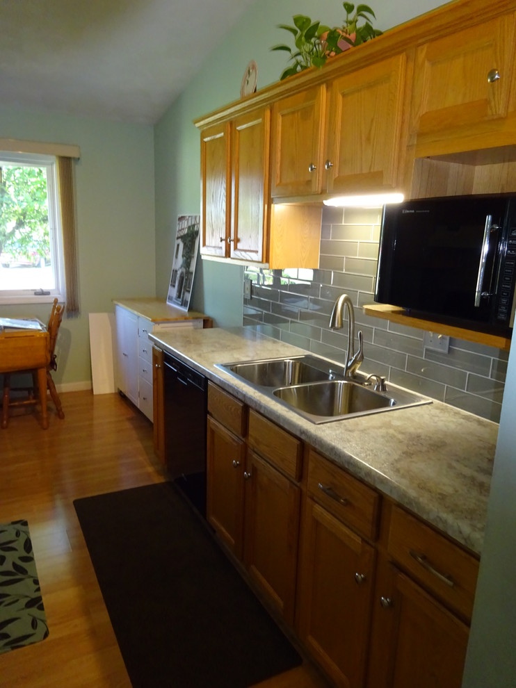 Home design - transitional home design idea in Chicago