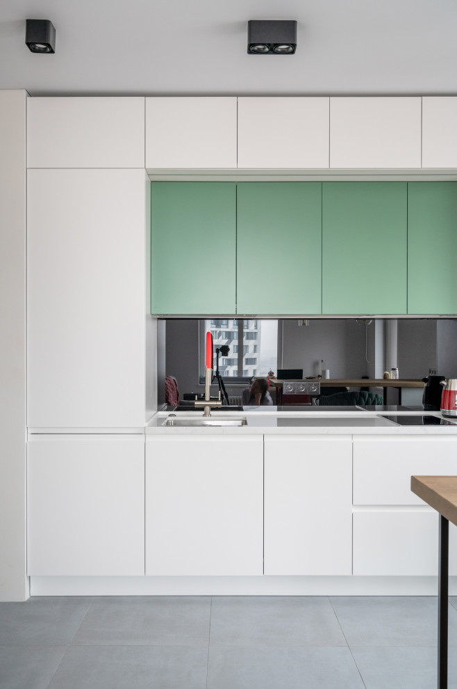 Светлая стильная кухня