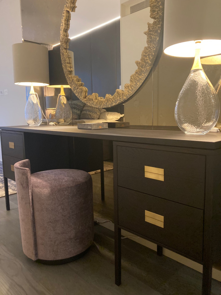 London Apartment