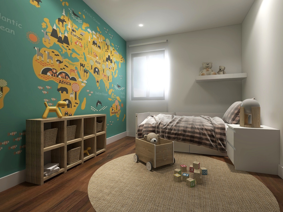 Foto de habitación infantil unisex de 4 a 10 años contemporánea pequeña con suelo de madera oscura y suelo marrón