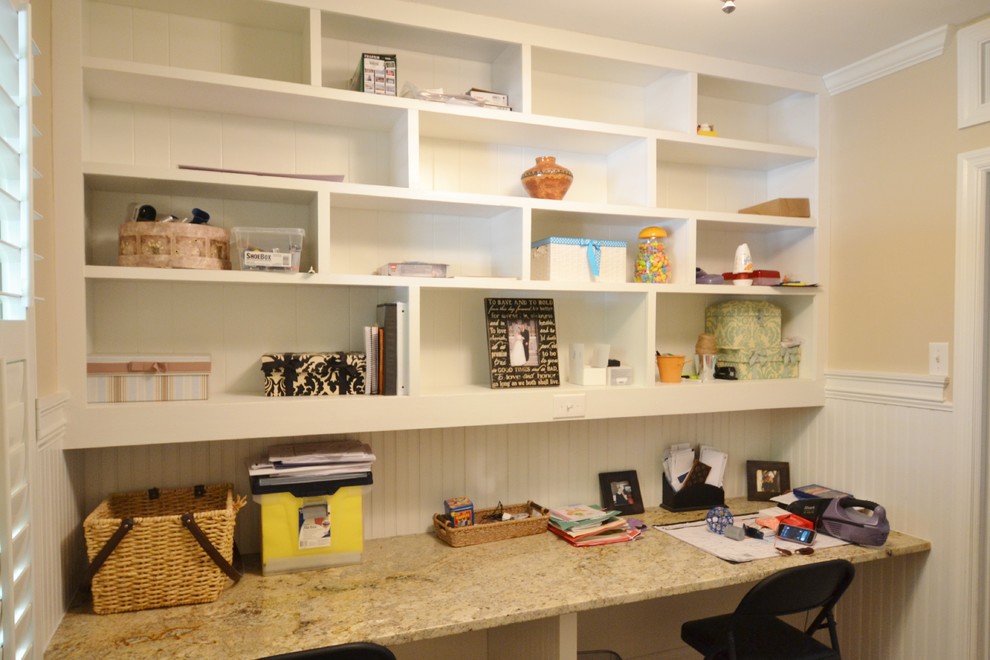 Gilbert office/laundry room