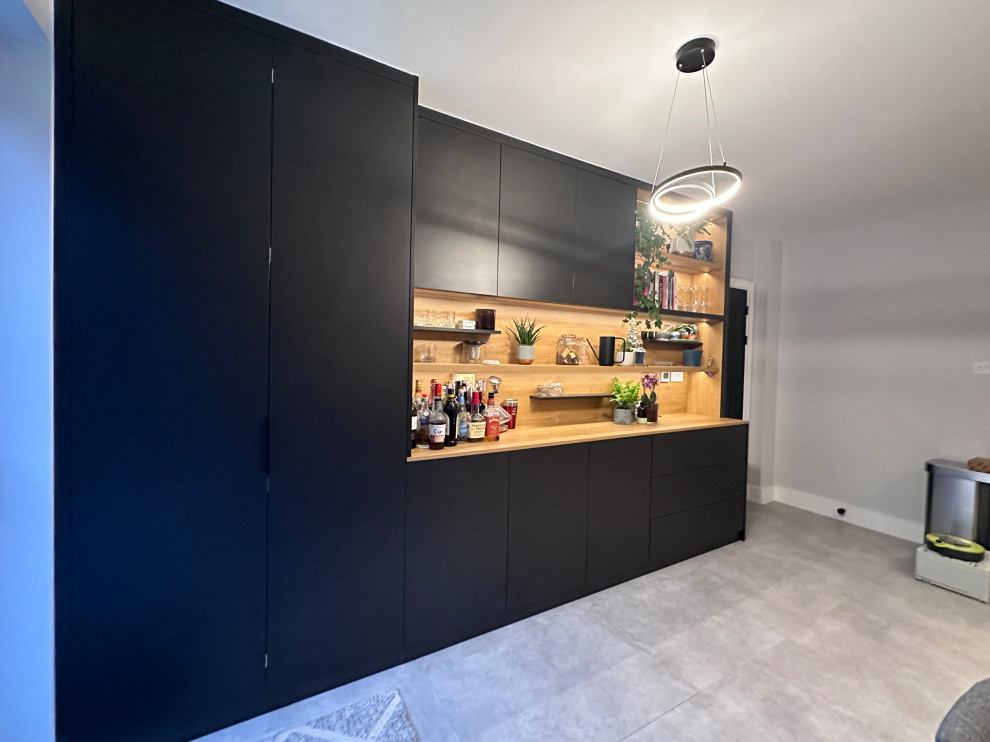 Bespoke Pantry Unit: Elevate Your Kitchen Storage