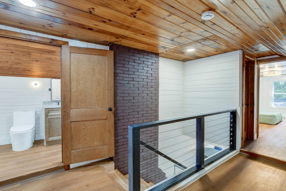 458 Shannon Residence