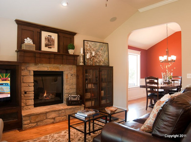 Photo of a traditional family room in Oklahoma City.