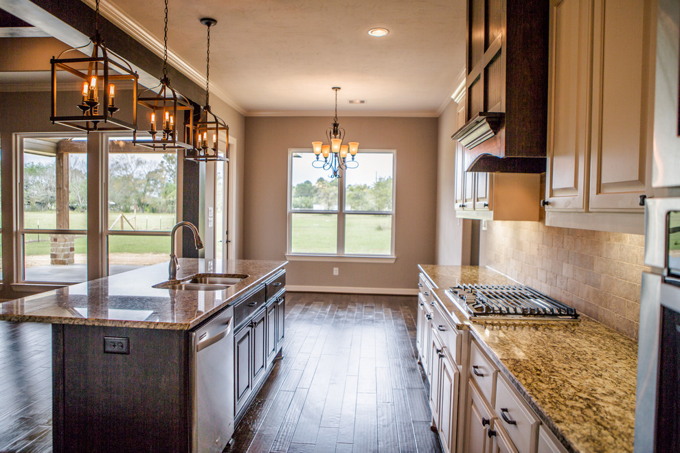Inspiration for a rustic kitchen remodel in Houston
