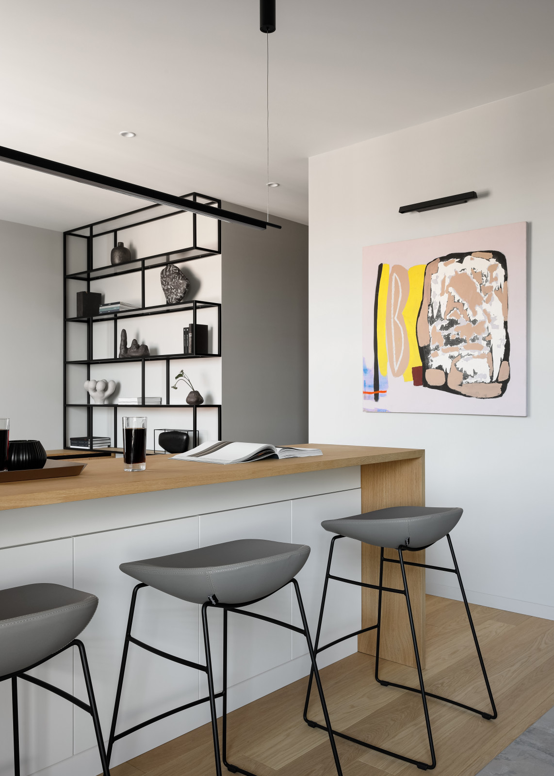 Light midecentury apartment / Квартира с легким флером midcentury