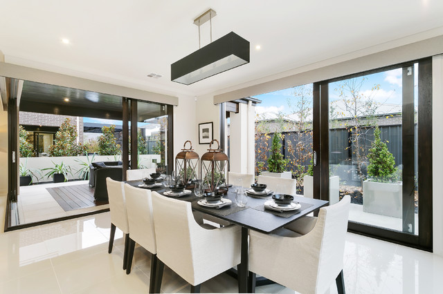 Display Home: Sovereign 50 transitional-dining-room