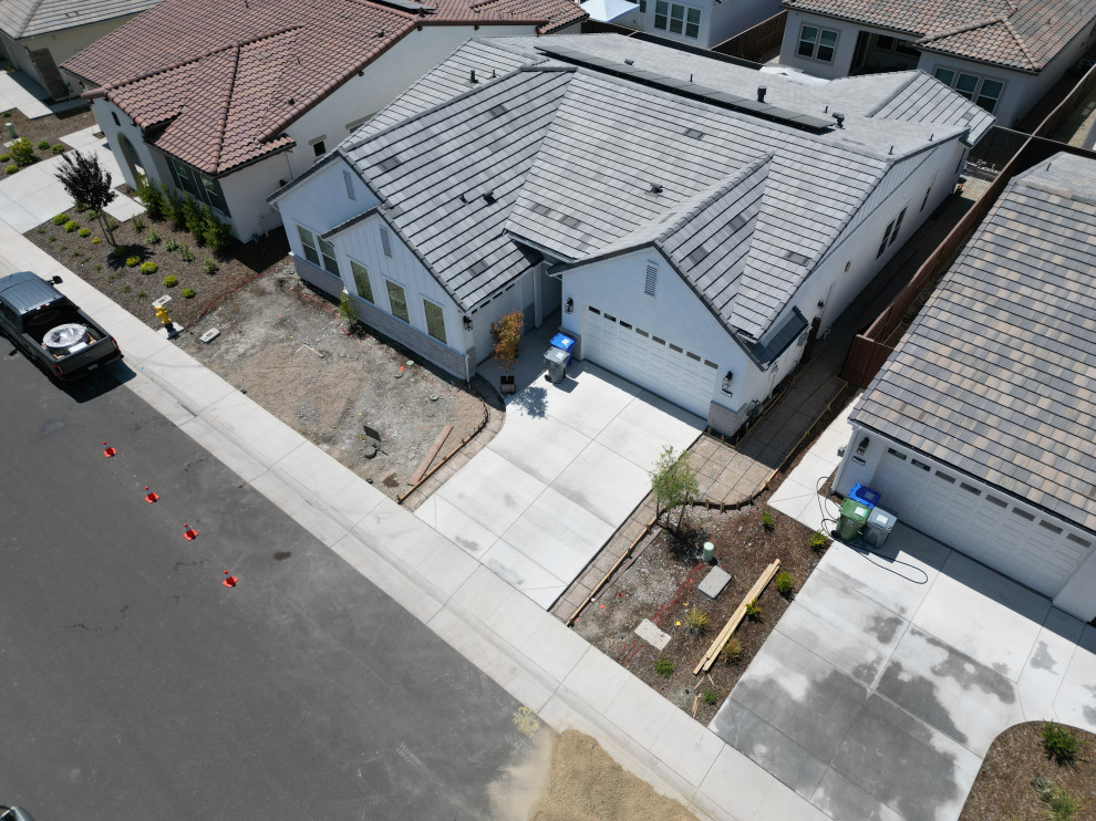 Clubhouse Parkway Front and Backyard Remodel