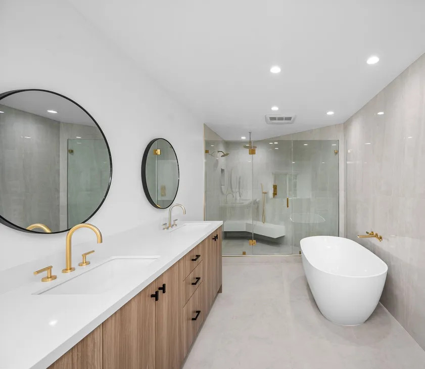 modern bathrooom