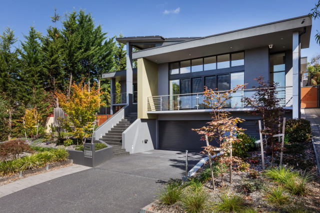 Lyons - Risdon Pl modern-fasad