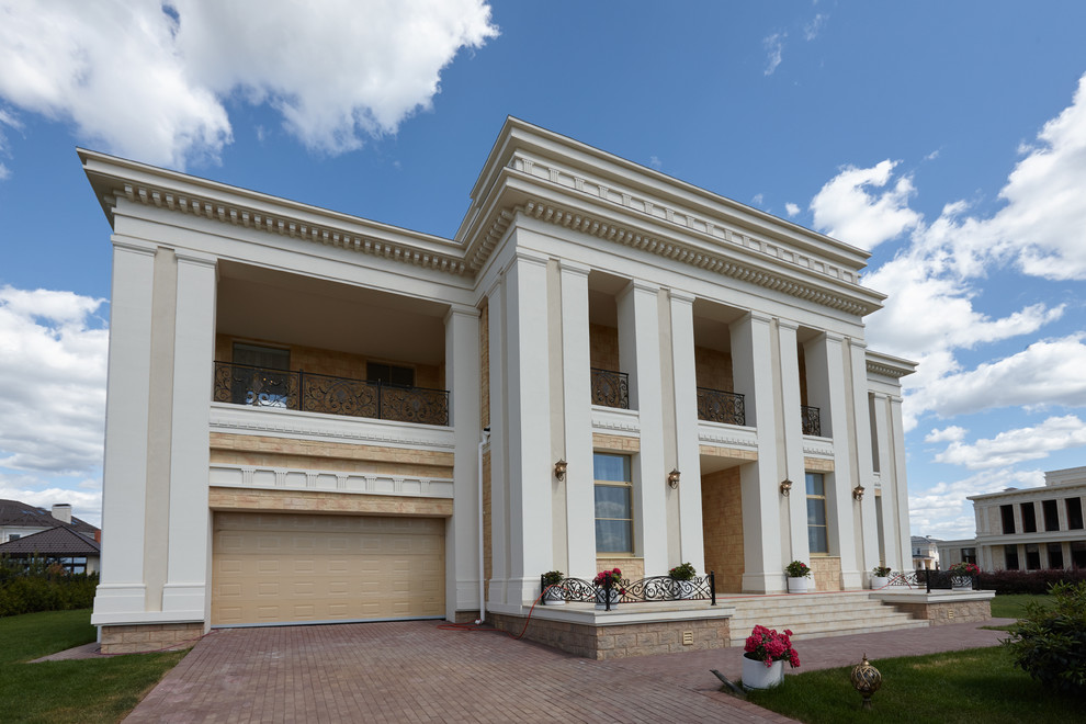 Design ideas for a traditional exterior in Moscow.