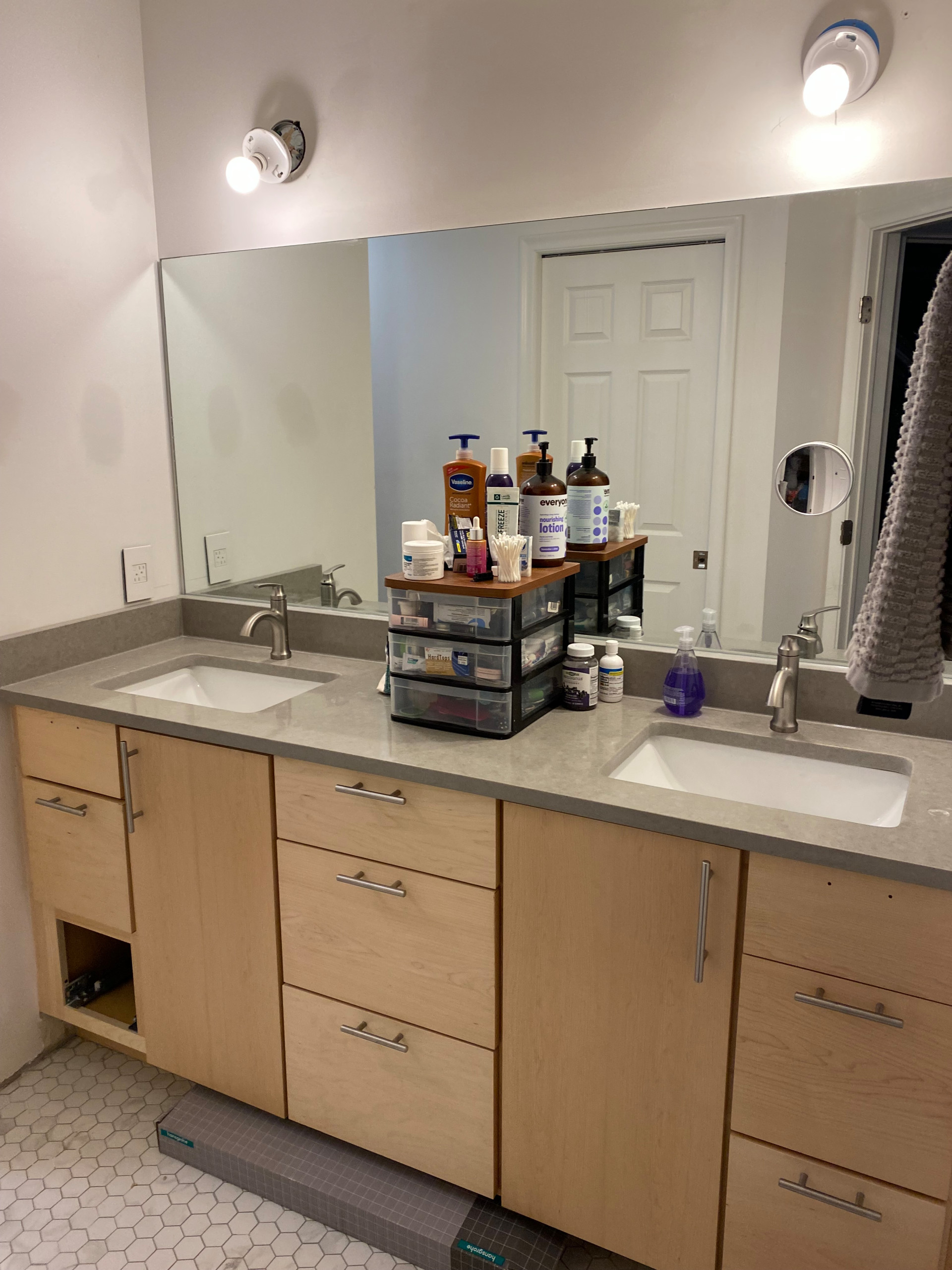 Clarkston kitchen/bath/flooring remodel