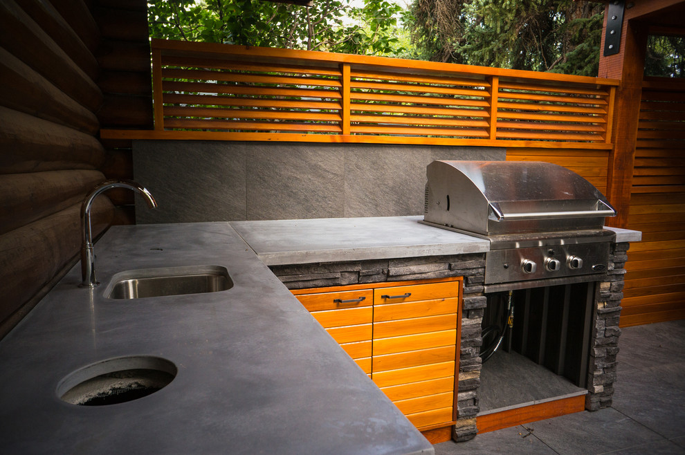 Example of a mountain style deck design in Calgary