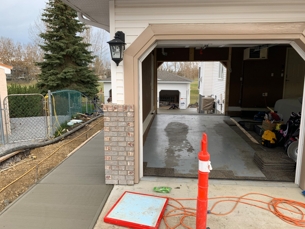 Back Yard Garage