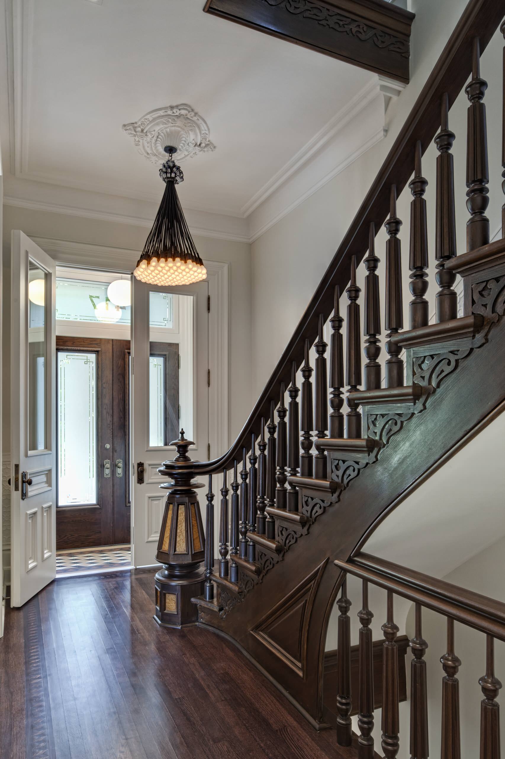 75 Victorian Entryway Ideas You'll Love - January, 2026 | Houzz, image size:1706x2560