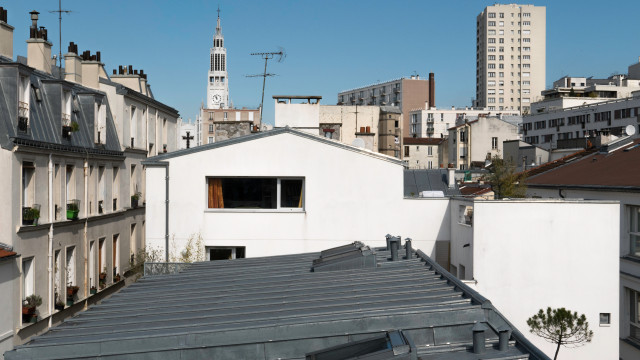 Fa&ccedil;ade Est contemporary-exterior