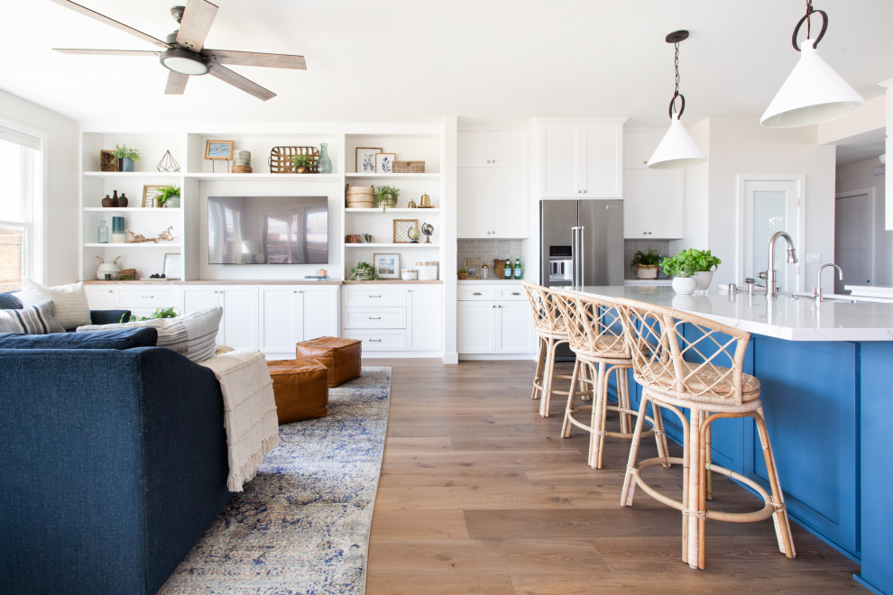 This is an example of a beach style kitchen in Santa Barbara.