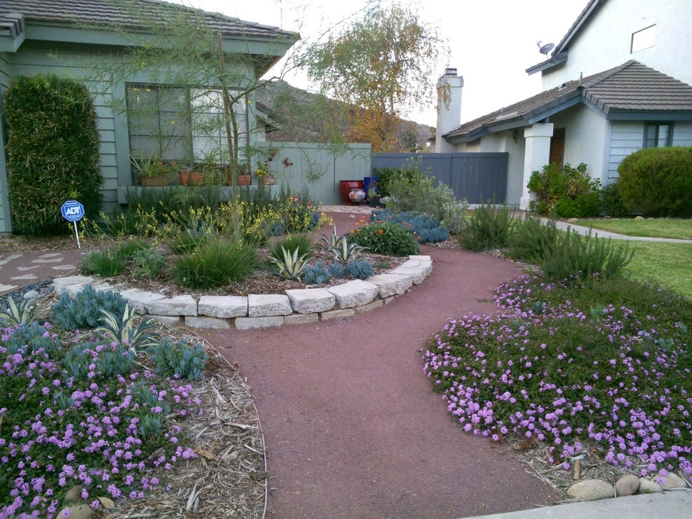 Sustainable front yard, recycled materials Southwestern Landscape