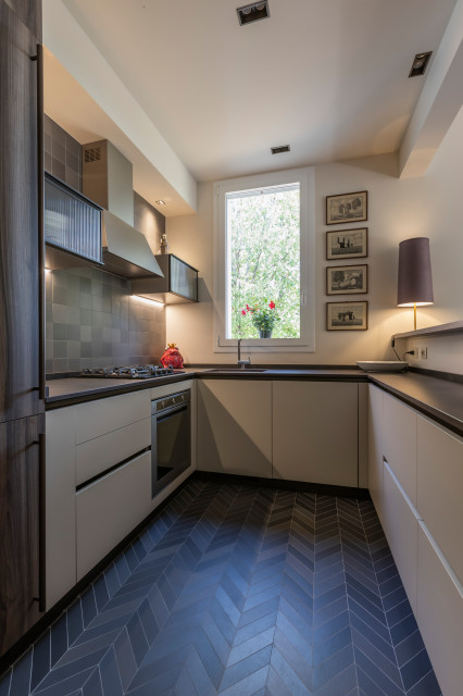 Una casa che racconta chi la abita eclectic-kitchen